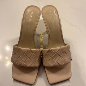 Marc Fisher Women's Darasa Heeled Sandal Light Natural size 8.